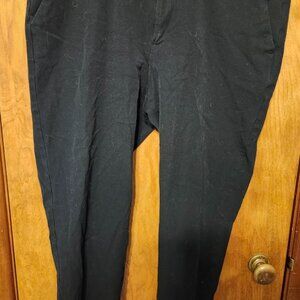 GAP Men's Classic Black Chinos